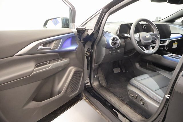 New 2026 Chevrolet Equinox EV LT FWD image 9