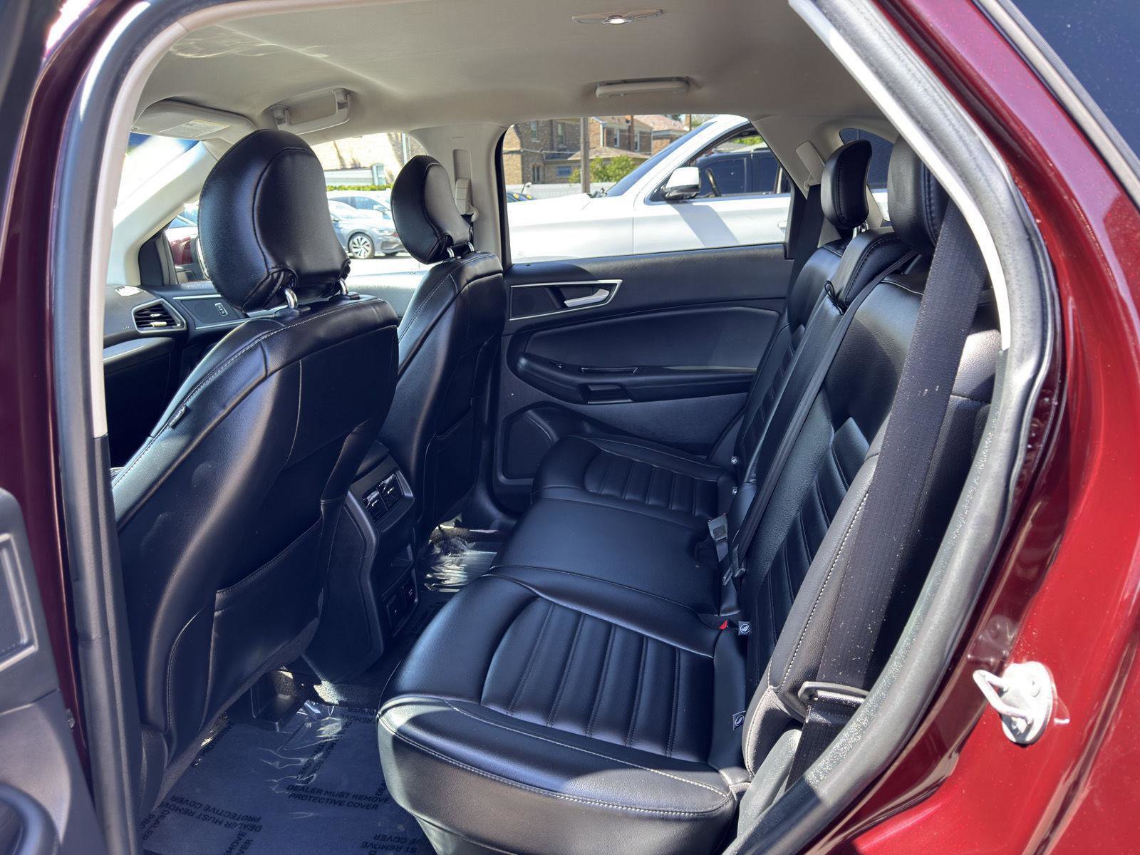 Used 2019 Ford Edge SEL w/ Equipment Group 201A AWD/4WD image 28