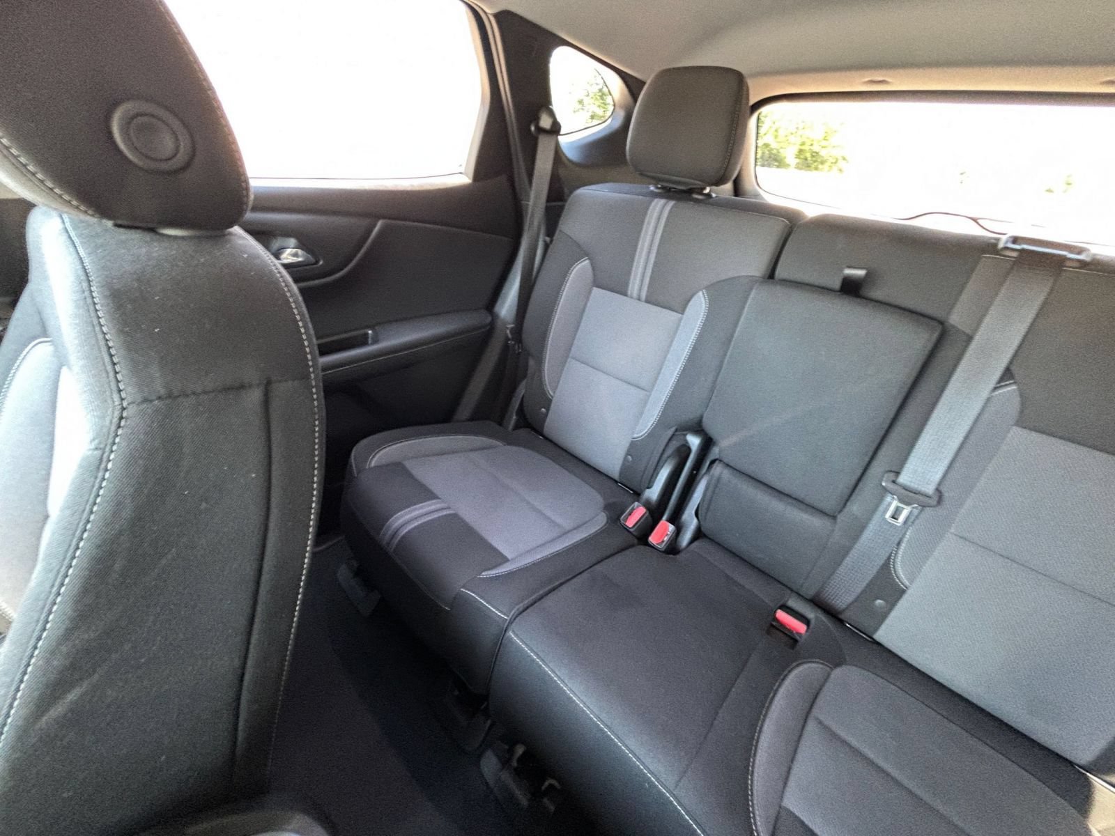 Used 2025 Chevrolet Blazer LT FWD image 41