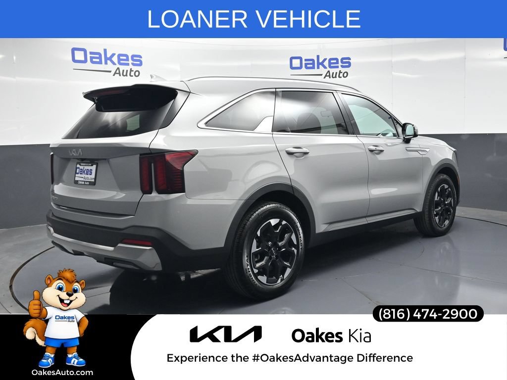 Certified 2026 Kia Sorento S w/ S Panoramic Sunroof Package FWD image 7