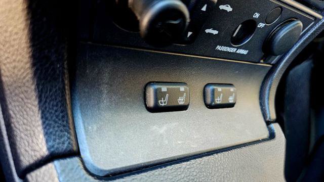 Used 2004 Ford Thunderbird RWD image 26