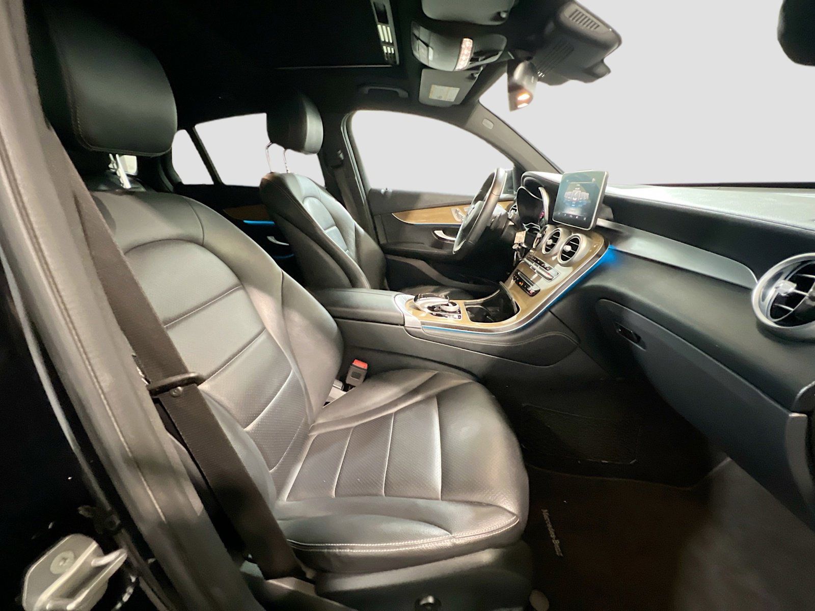 Used 2019 Mercedes-Benz GLC 300 4MATIC Coupe w/ Multimedia Package image 22