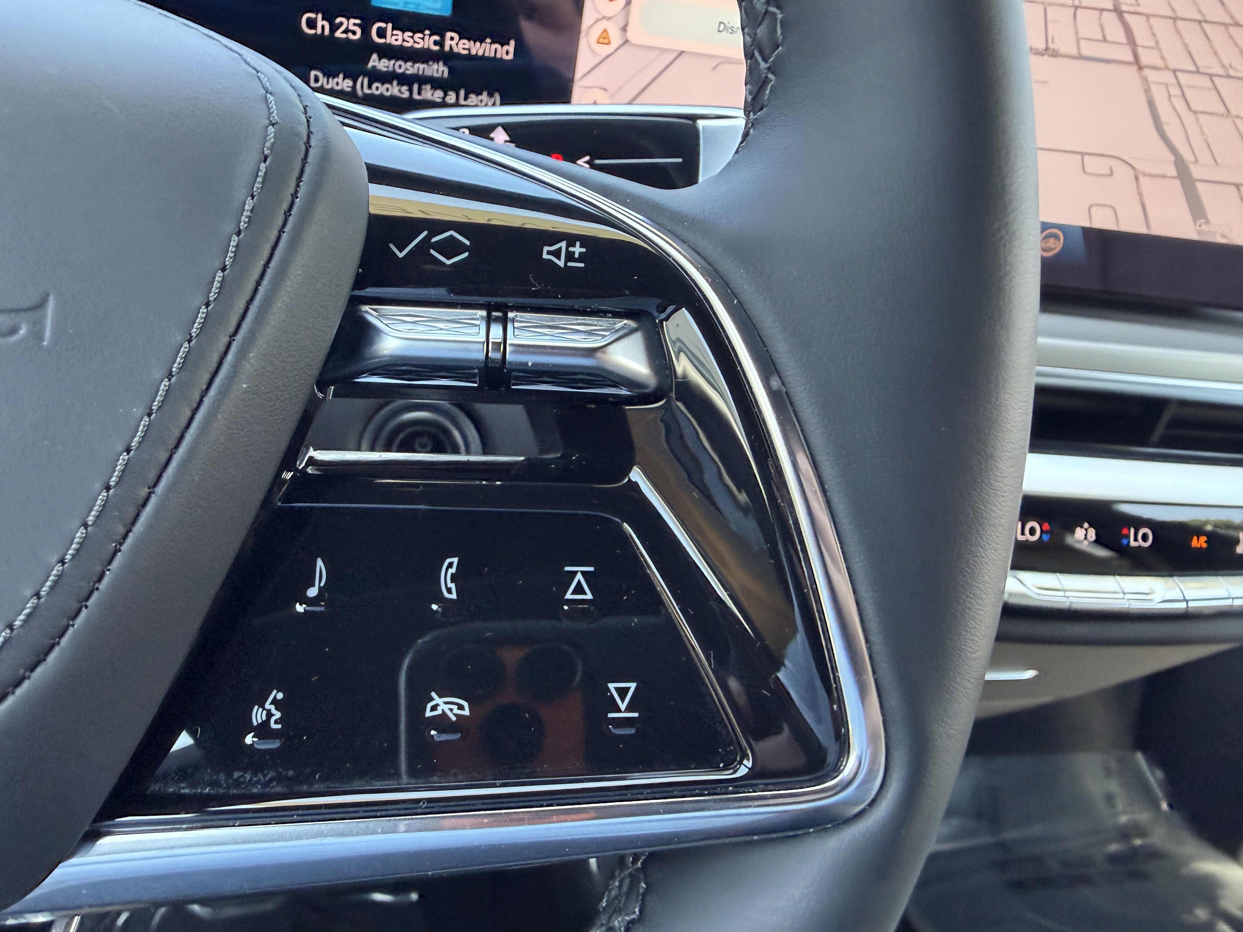 Certified 2025 Cadillac Lyriq Luxury w/ Nappa Leather Package RWD image 26