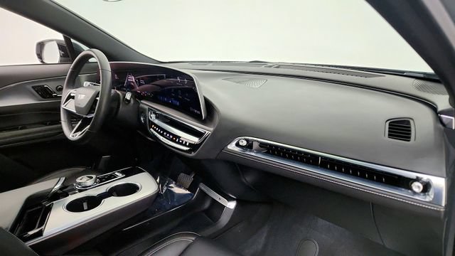 Used 2024 Cadillac Lyriq Tech RWD image 35