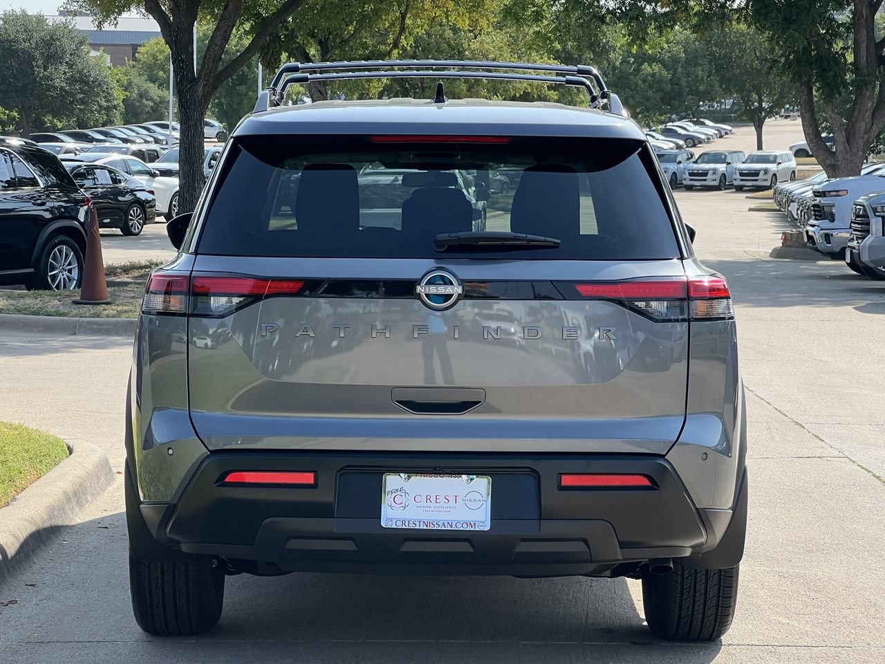 Certified 2026 Nissan Pathfinder SV FWD image 5