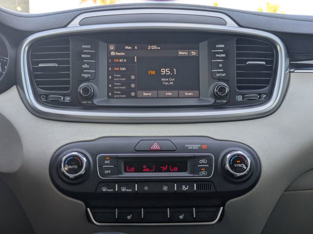 Used 2020 Kia Sorento LX w/ LX I4 Convenience Package image 22