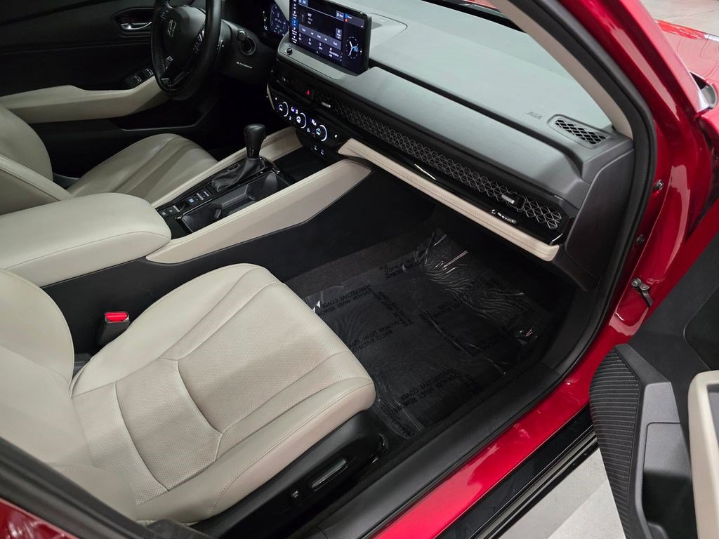 Used 2023 Honda Accord EX-L image 31