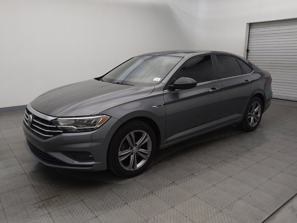 Used 2019 Volkswagen Jetta R-Line FWD image 2