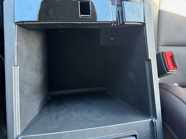 Used 2025 Ford Explorer Platinum w/ LUX Leather Package image 36