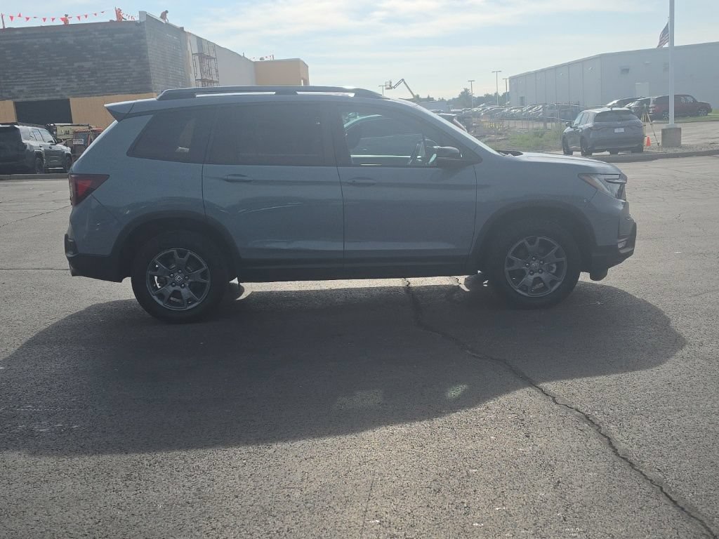 Used 2024 Honda Passport TrailSport image 10