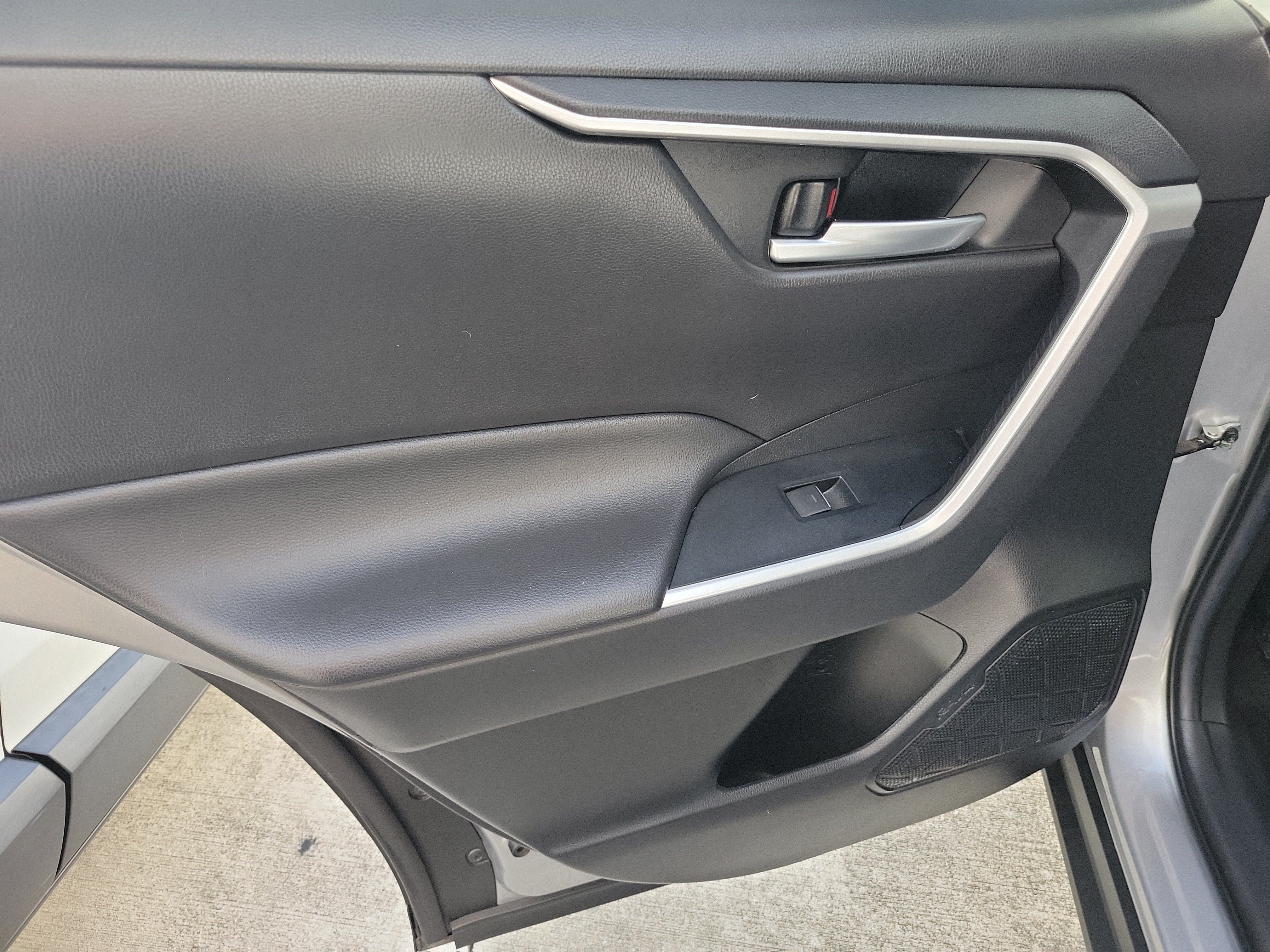 Used 2023 Toyota RAV4 XLE Premium FWD image 12