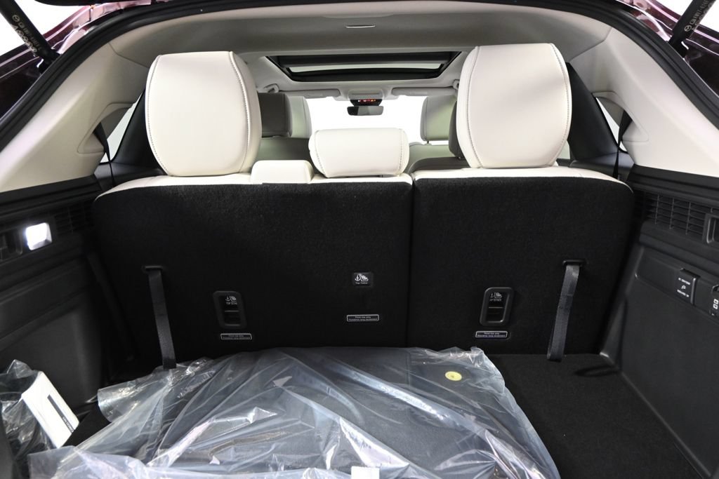 Certified 2026 MAZDA CX-90 3.3 Turbo S w/ Premium Plus AWD/4WD image 19
