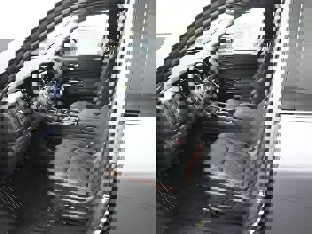 New 2026 Nissan Pathfinder Platinum image 9