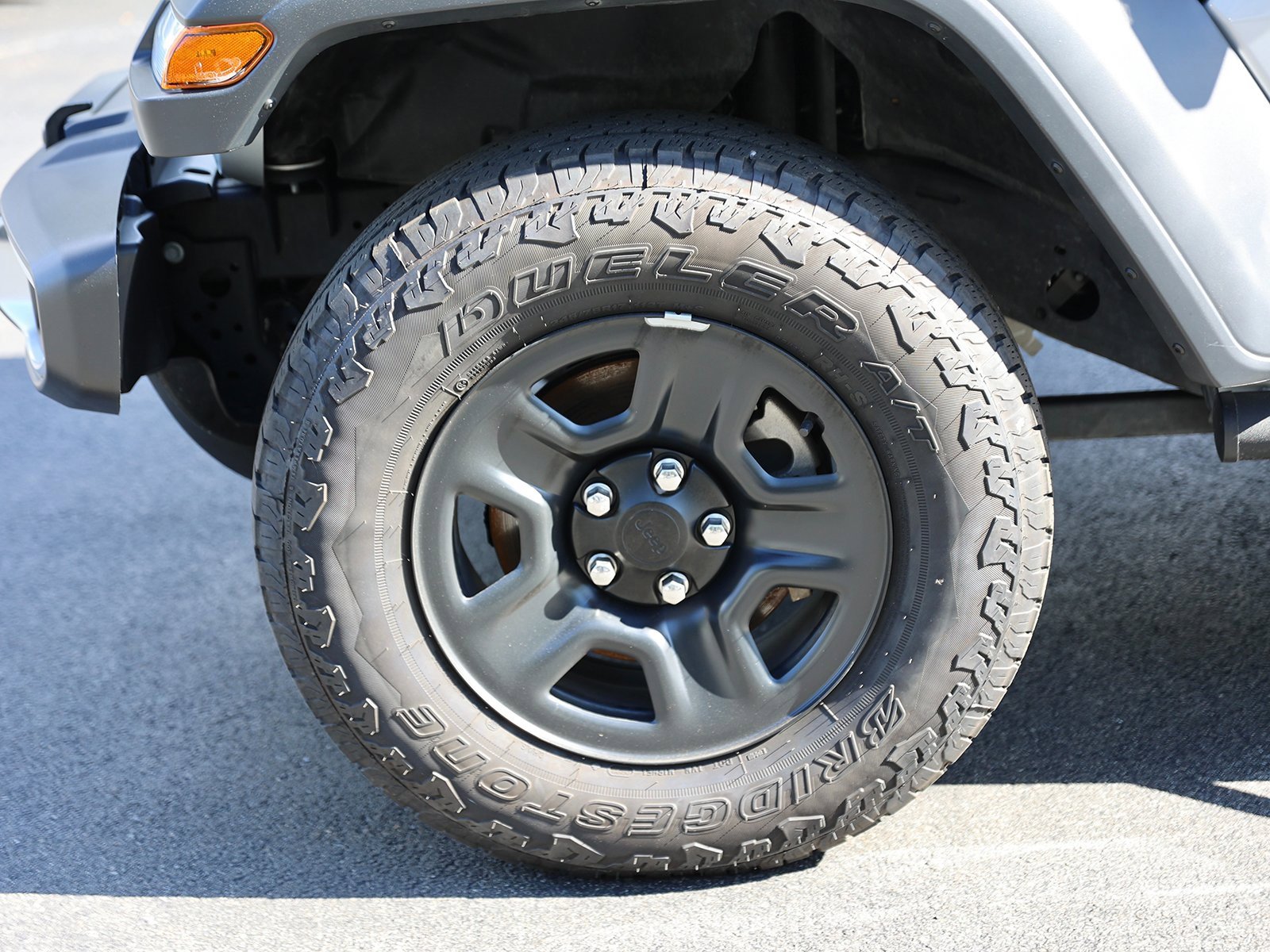 Used 2023 Jeep Gladiator Sport w/ Trailer Tow Package image 11