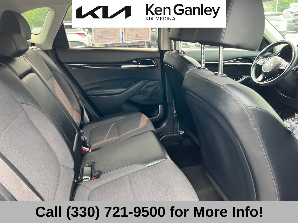 Certified 2023 Kia Seltos S w/ Navigation Package AWD/4WD image 58