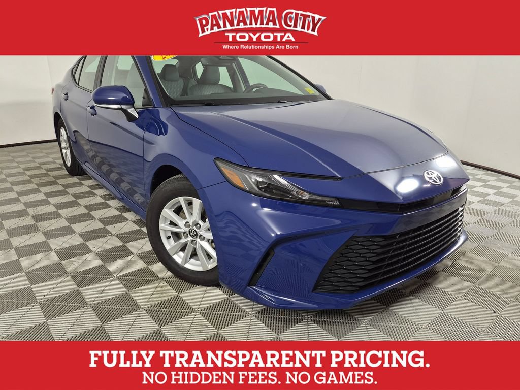 Used 2025 Toyota Camry LE FWD image 1