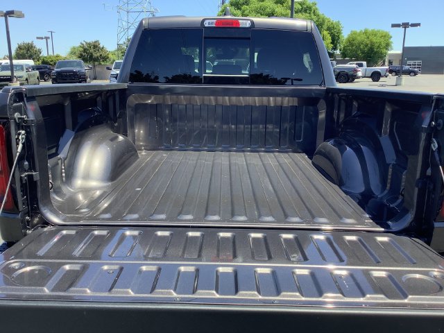 New 2026 RAM 1500 Laramie w/ Night Edition AWD/4WD image 35