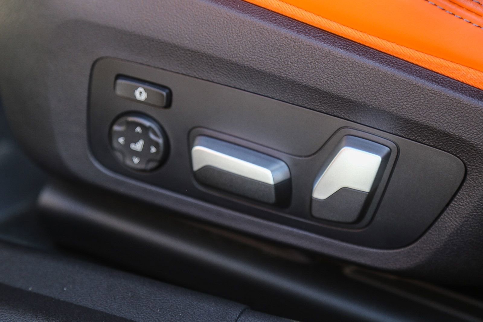 Used 2021 BMW M3 w/ Executive Package image 22