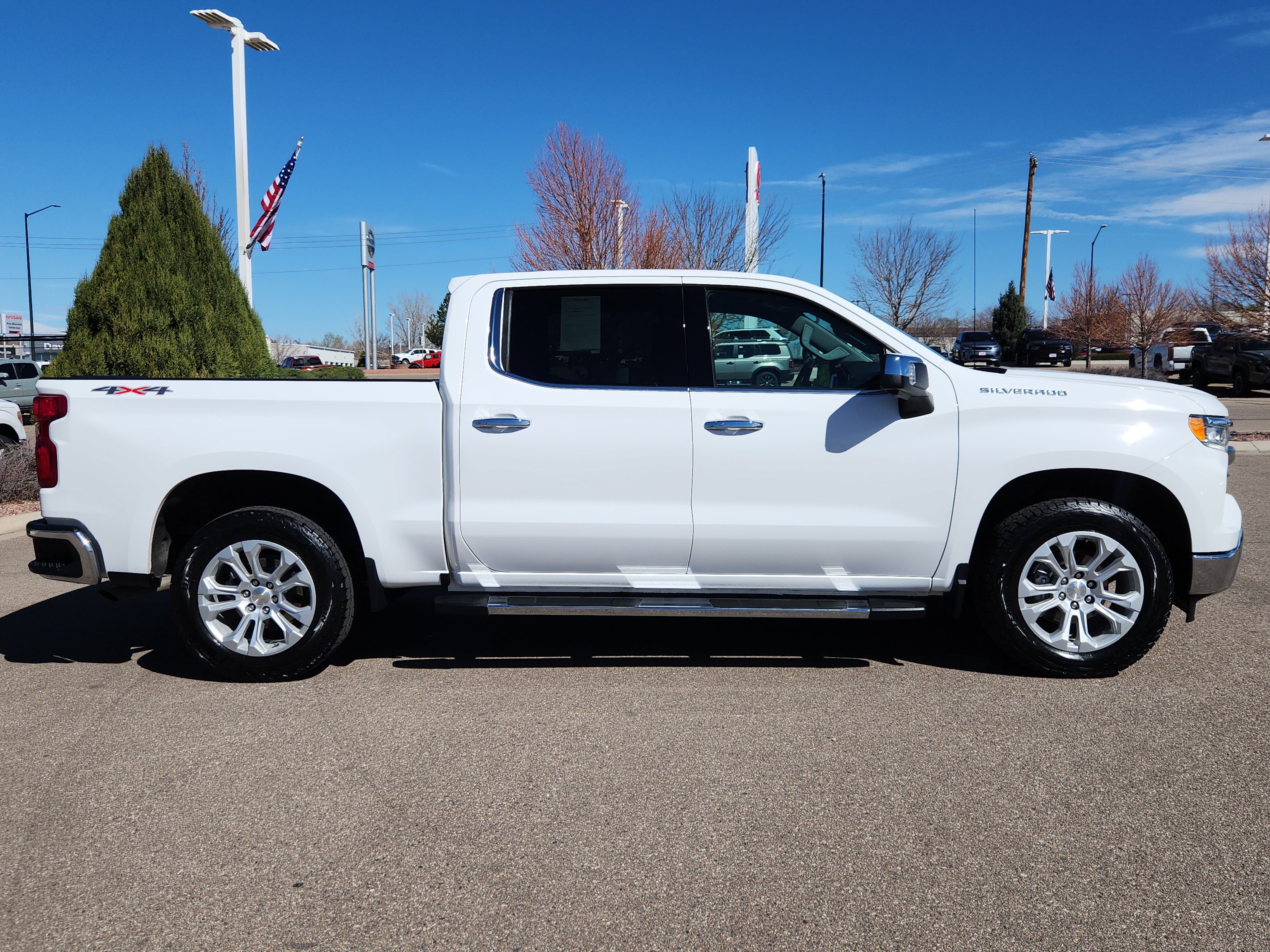Used 2022 Chevrolet Silverado 1500 LTZ image 2