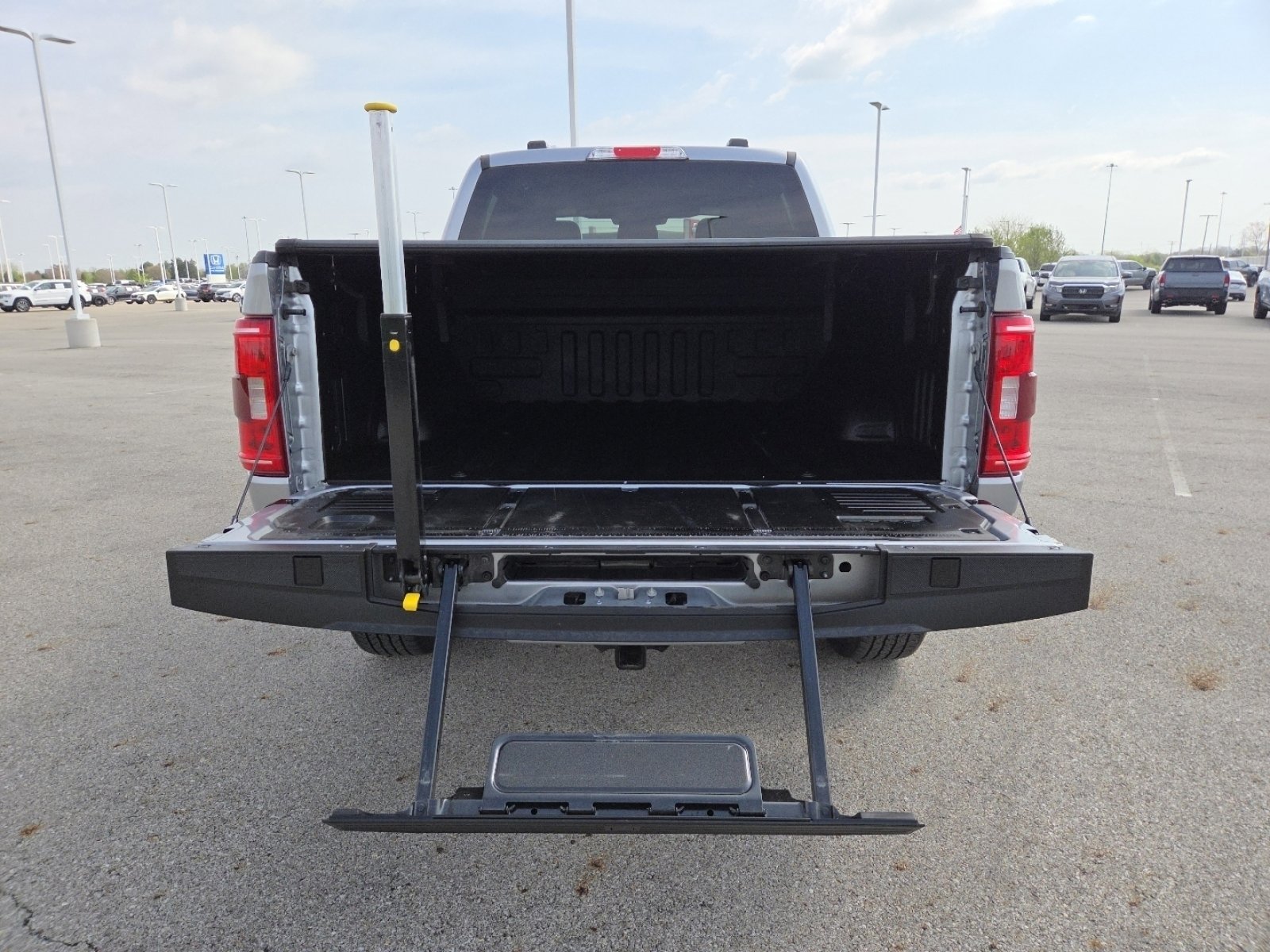Used 2023 Ford F150 XLT image 20