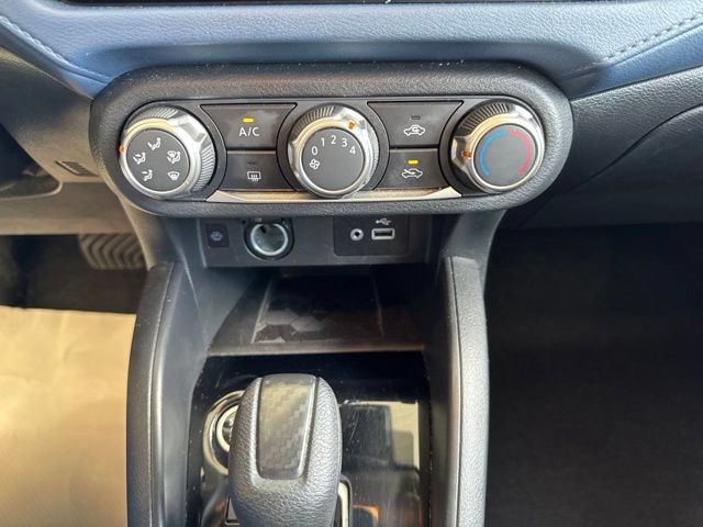 Used 2025 Nissan Versa SV FWD image 21