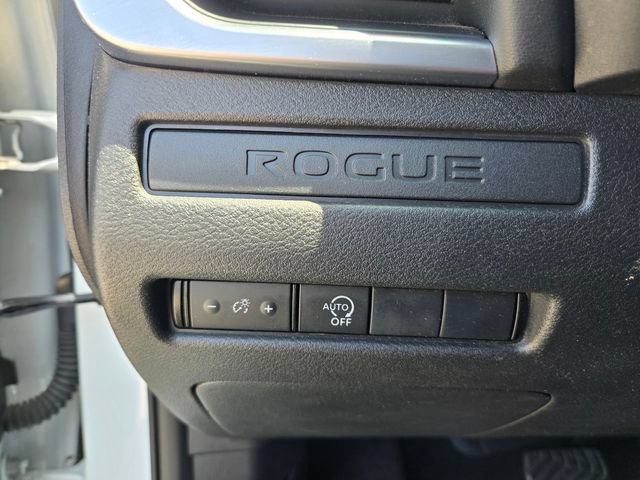Used 2024 Nissan Rogue S FWD image 21
