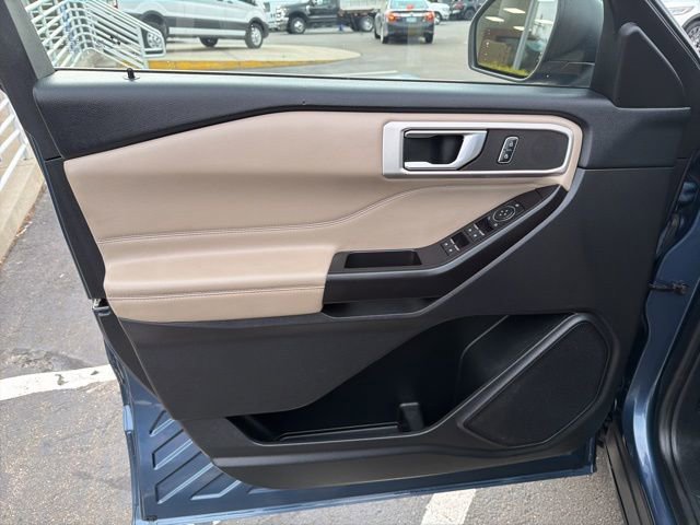 Used 2020 Ford Explorer XLT w/ Equipment Group 202A image 13