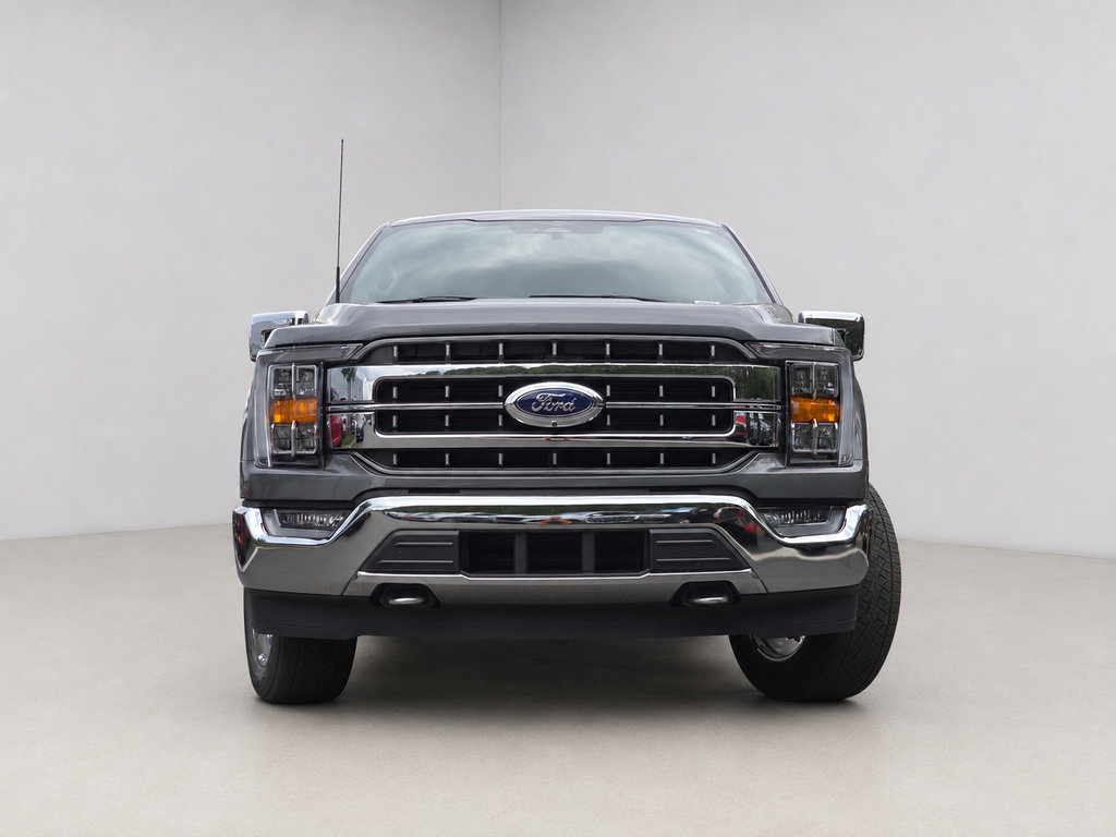 Used 2023 Ford F150 Lariat w/ Trailer Tow Package AWD/4WD image 2