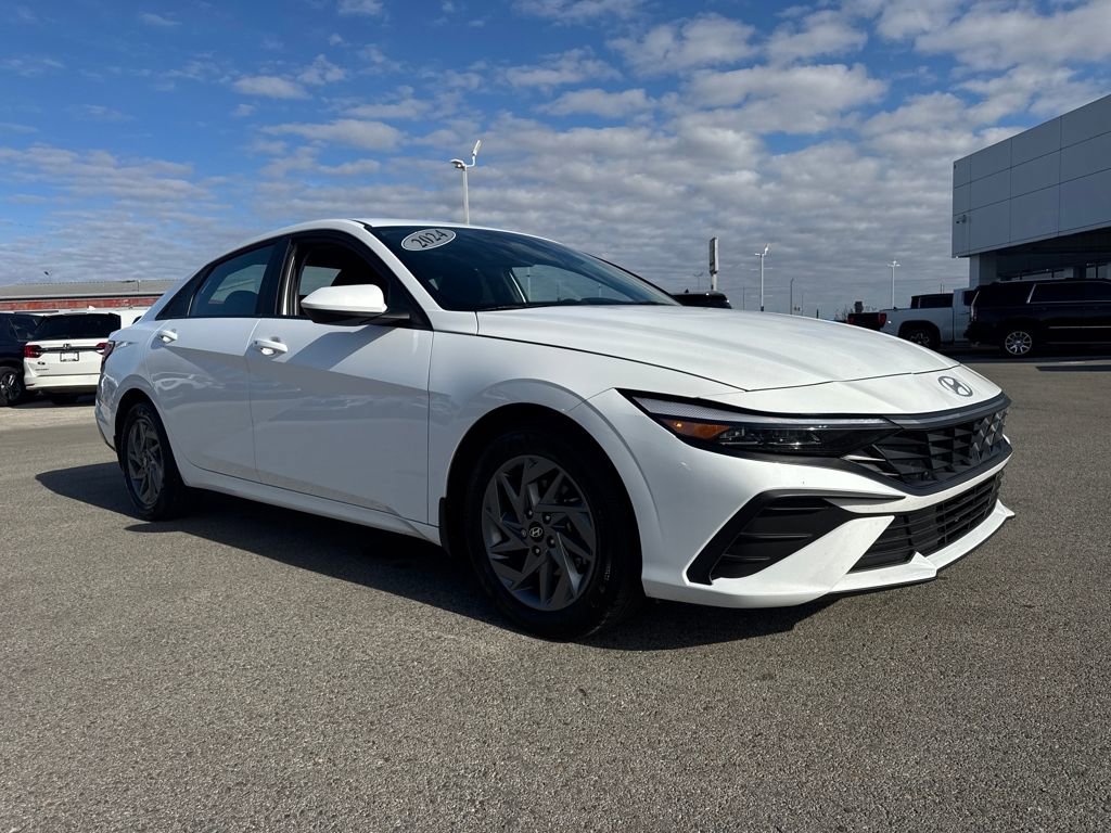 Used 2024 Hyundai Elantra SEL image 8