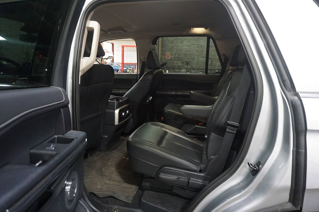 Used 2024 Ford Expedition XLT RWD image 14