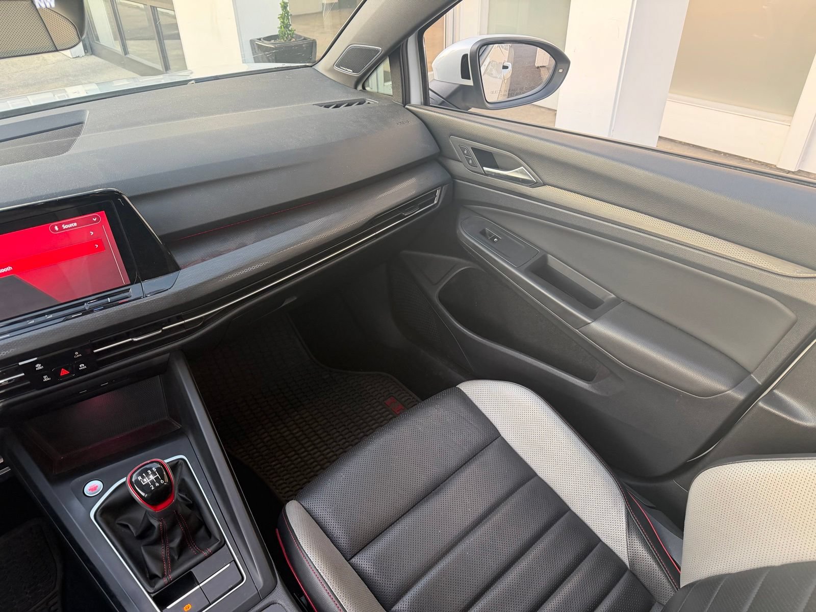 Used 2022 Volkswagen GTI SE FWD image 7