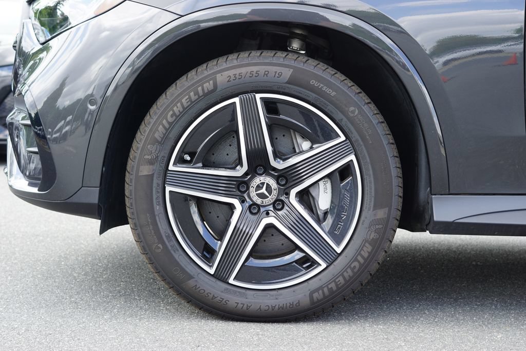 Certified 2025 Mercedes-Benz GLC 300 4MATIC image 9
