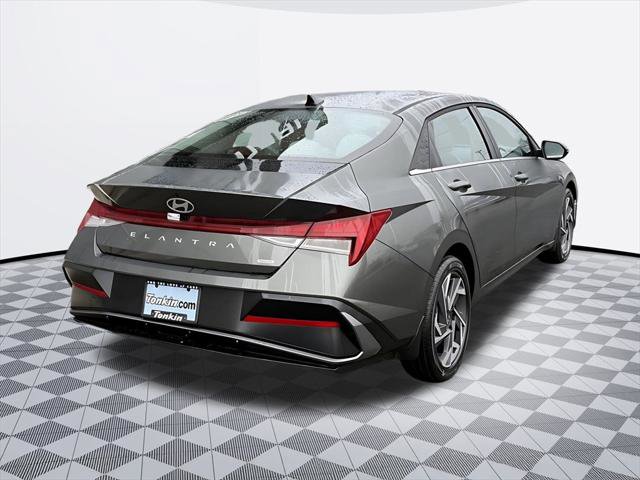 New 2026 Hyundai Elantra Limited image 7