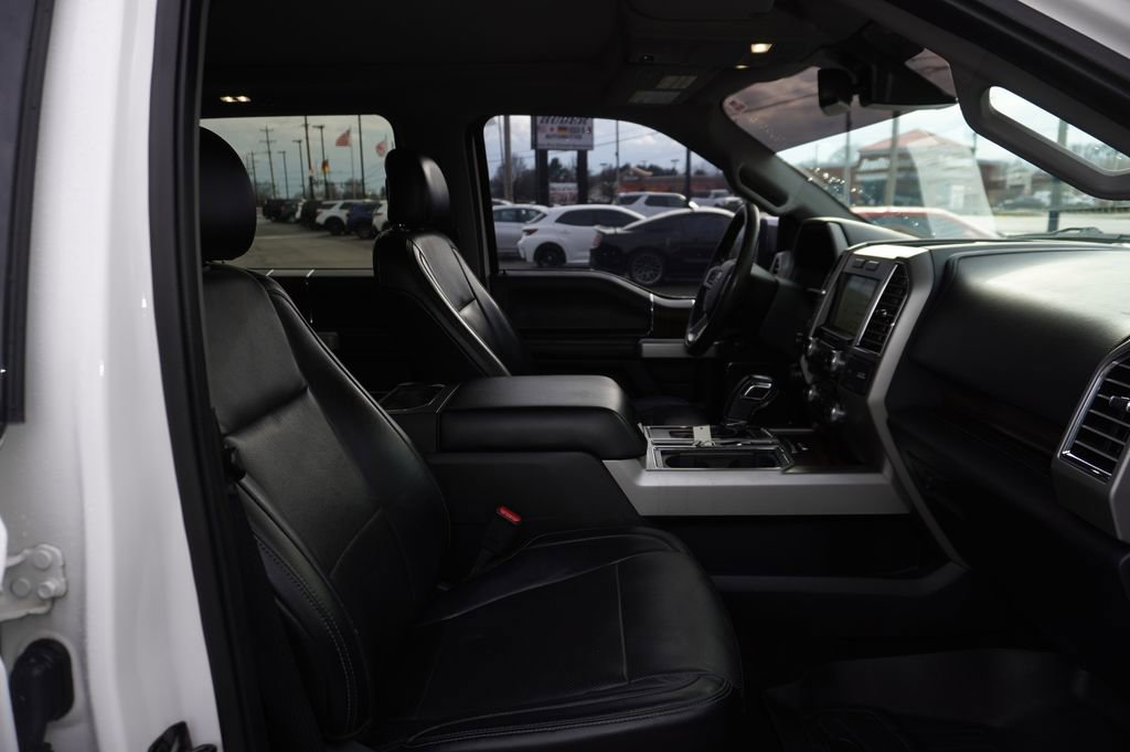 Used 2016 Ford F150 Lariat w/ Equipment Group 502A Luxury image 28