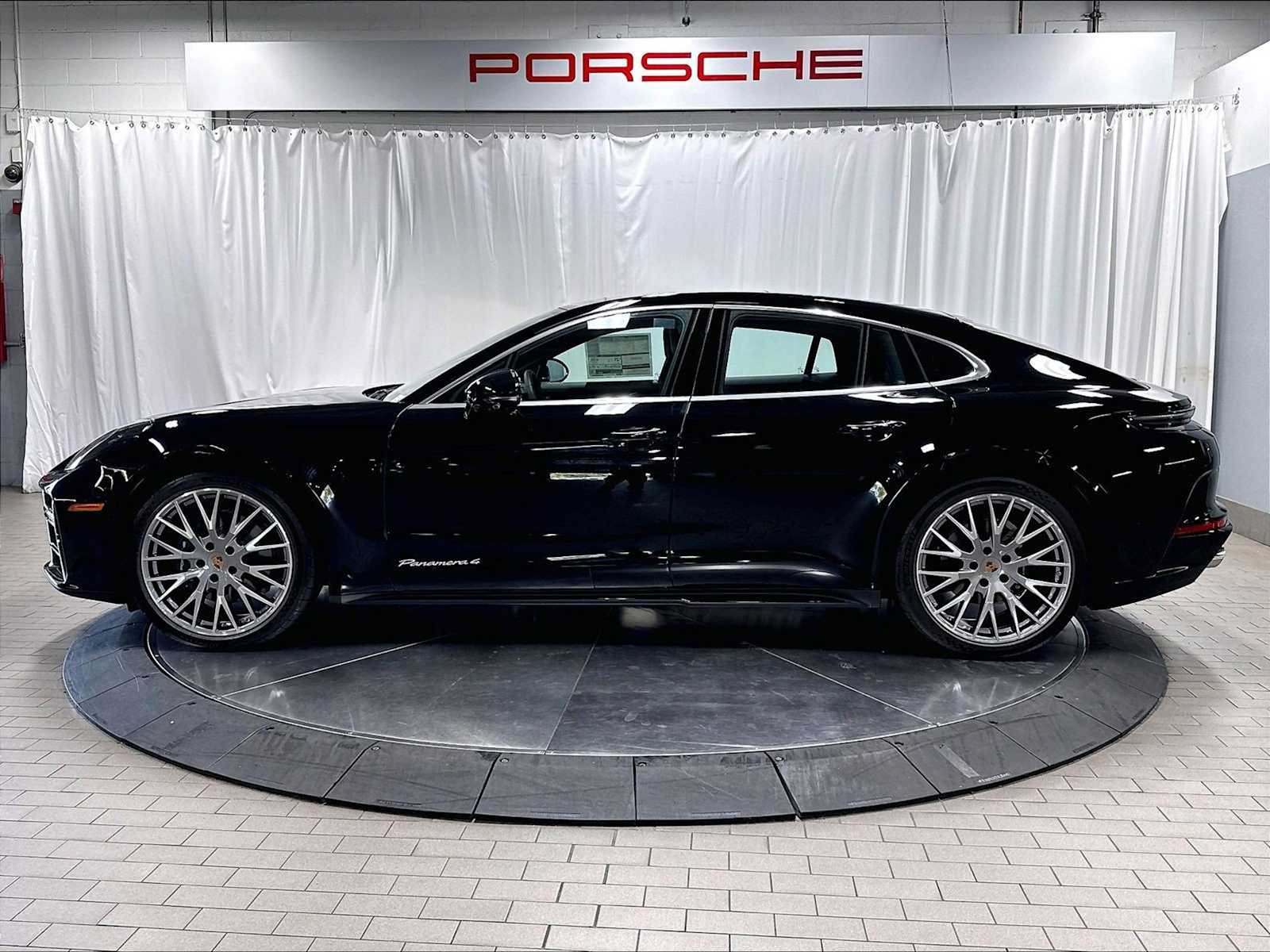 New 2026 Porsche Panamera 4 AWD/4WD image 2