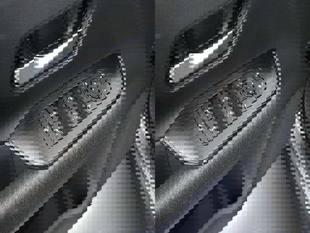 New 2026 Nissan Kicks SV image 11