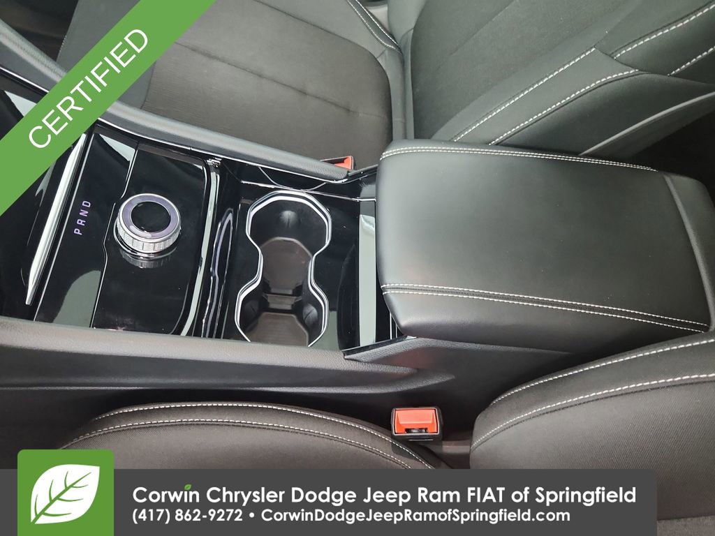 Used 2023 Jeep Grand Cherokee L Laredo AWD/4WD image 19