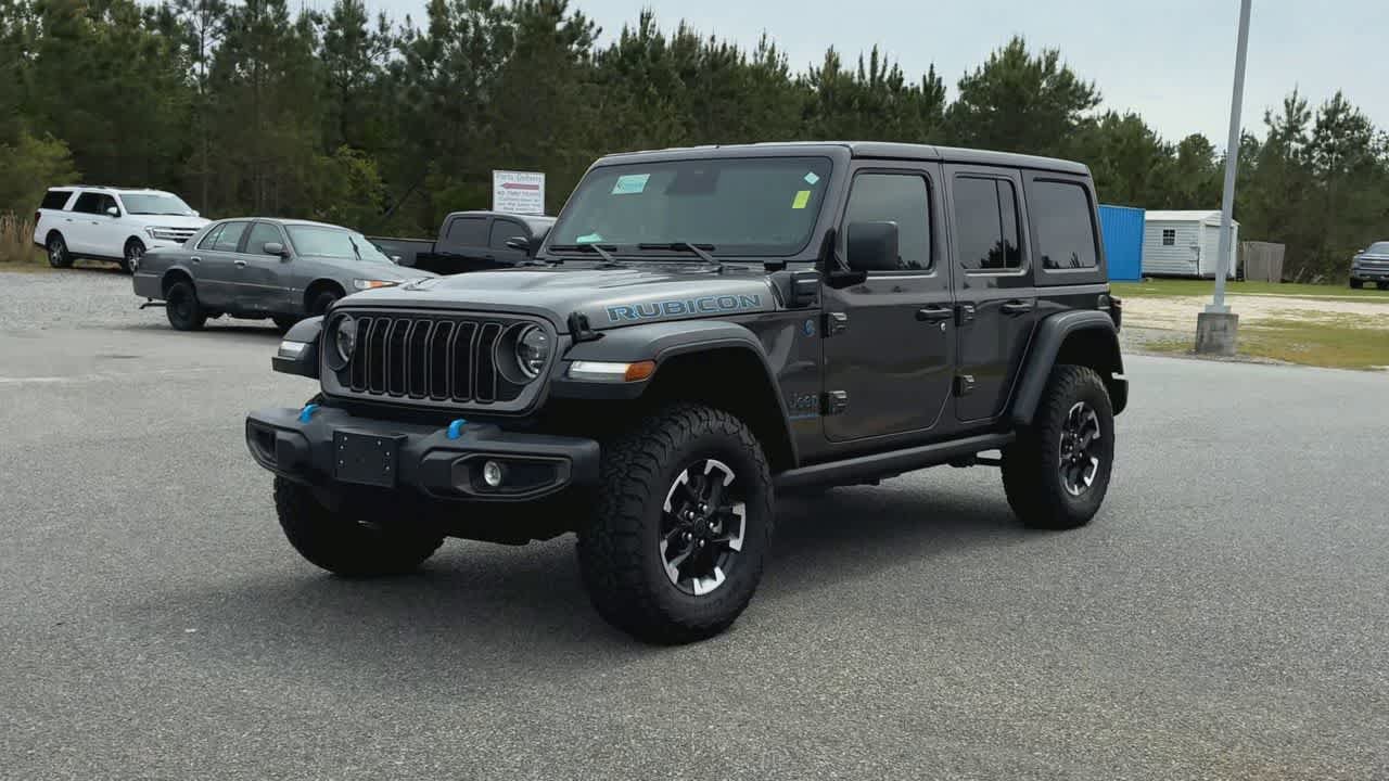 Used 2025 Jeep Wrangler Unlimited Rubicon 4xe w/ Convenience Group image 4