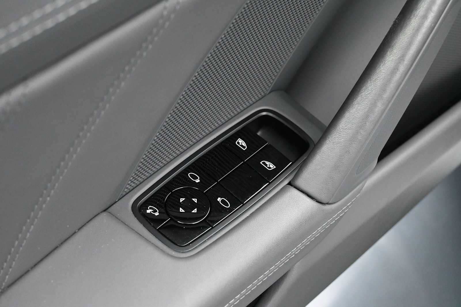 Used 2021 Porsche 911 Turbo S AWD/4WD image 8