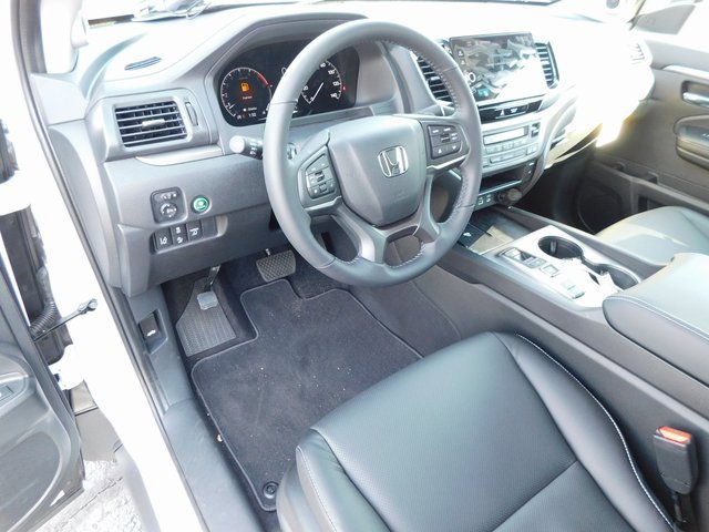 New 2025 Honda Ridgeline RTL image 18