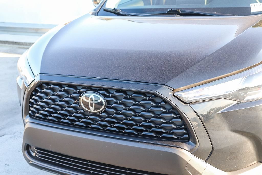 Used 2022 Toyota Corolla Cross LE FWD image 6