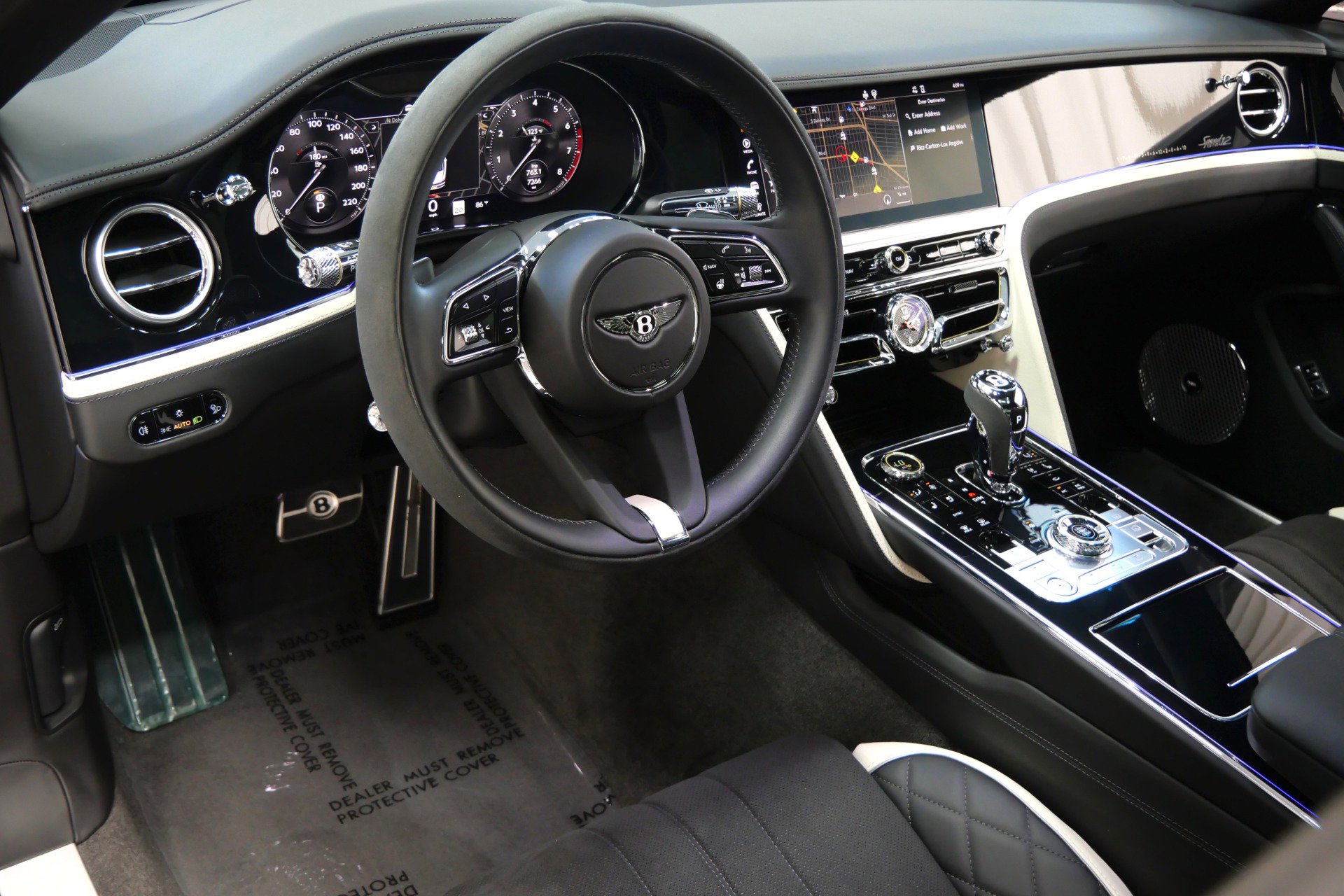 Used 2024 Bentley Flying Spur W12 image 13