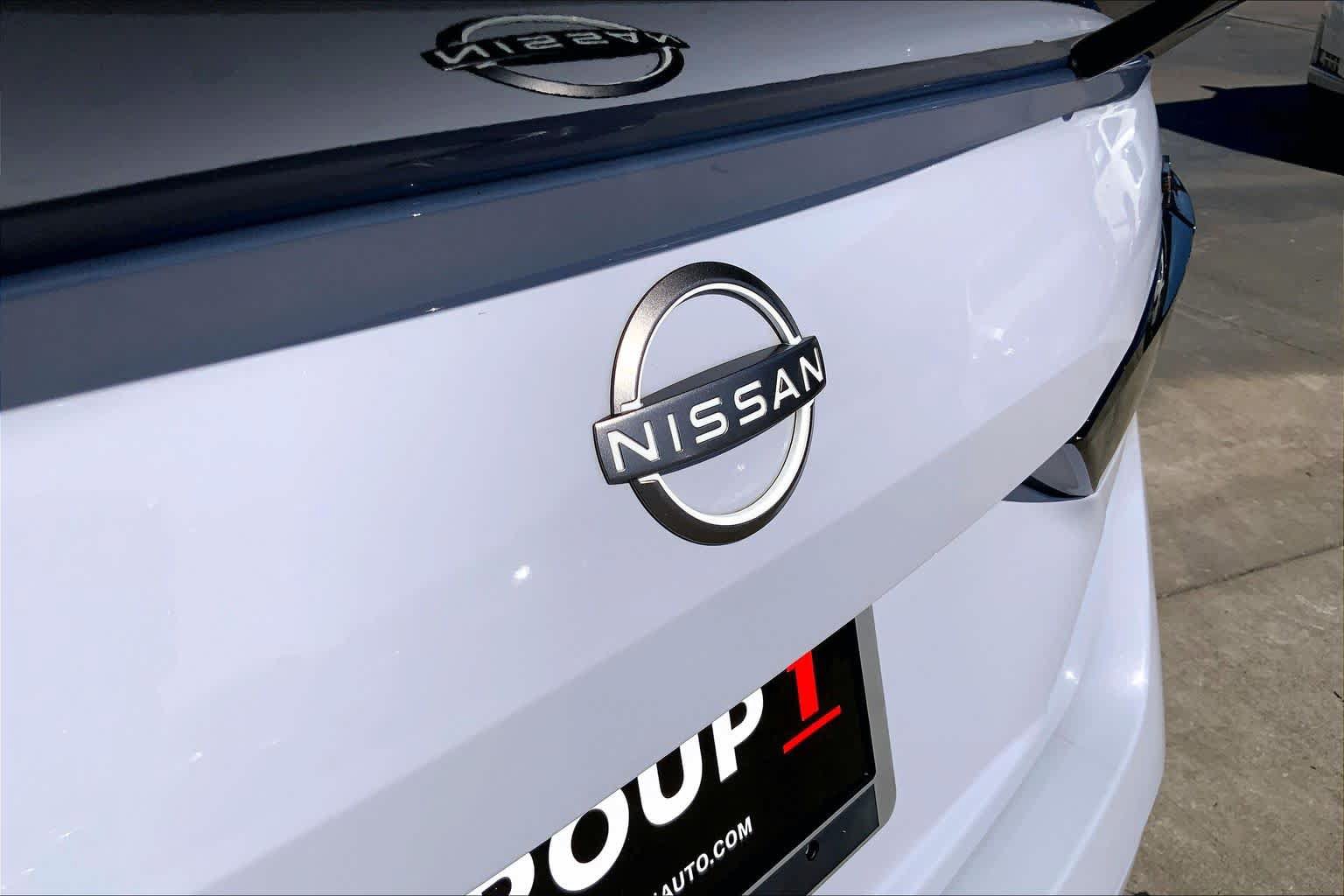 Used 2024 Nissan Altima 2.5 SR w/ SR Premium Package FWD image 10