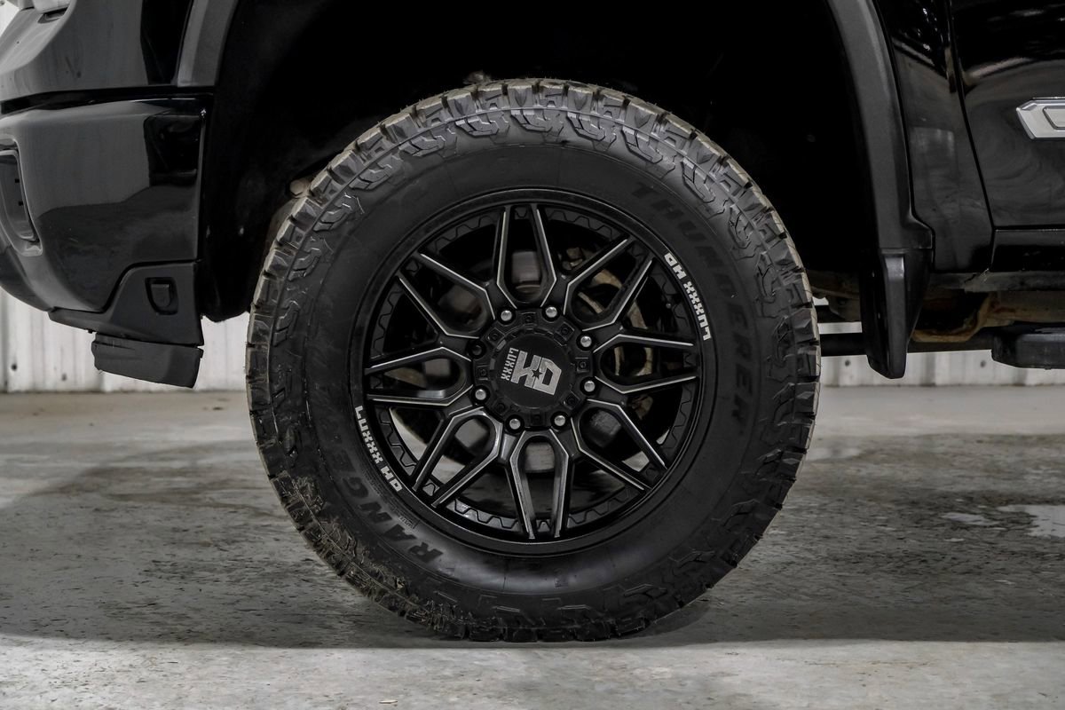 Used 2024 Chevrolet Silverado 2500 High Country w/ High Country Premium Package image 63