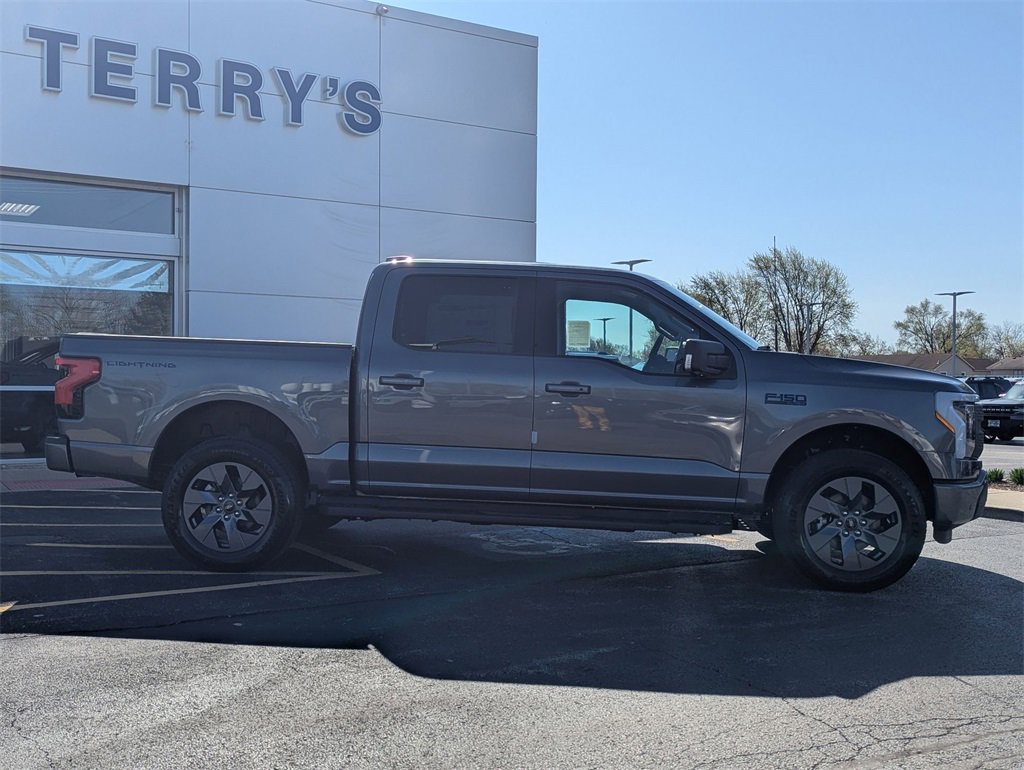 New 2025 Ford F150 Lightning Flash image 3