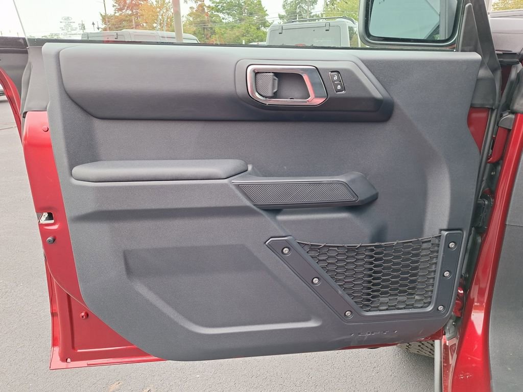 New 2025 Ford Bronco Badlands w/ Sasquatch Package image 2