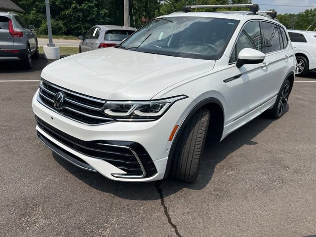 Used 2024 Volkswagen Tiguan SEL R-Line AWD/4WD image 36
