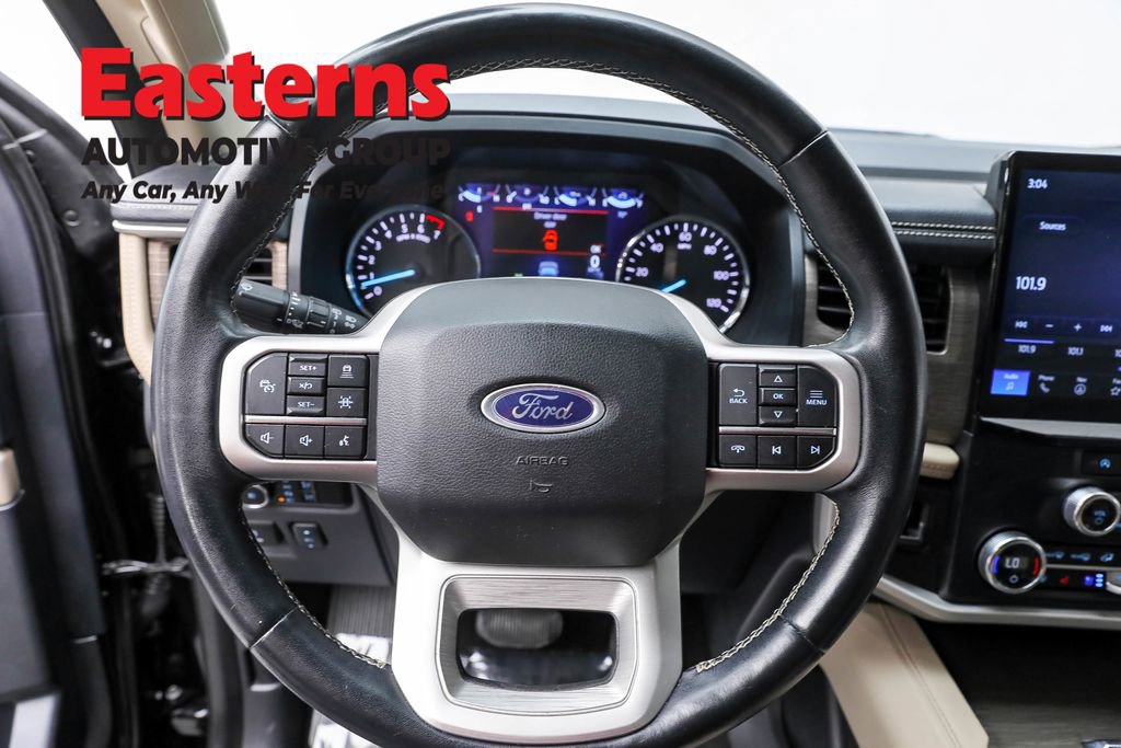 Used 2023 Ford Expedition Limited image 10
