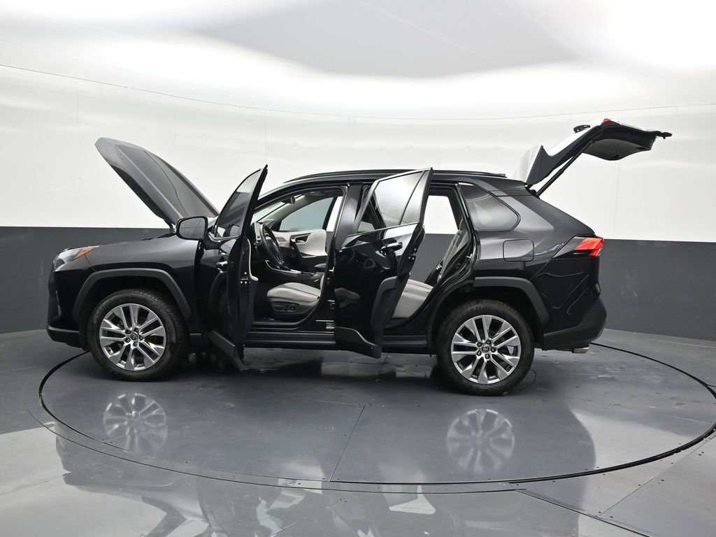 Used 2022 Toyota RAV4 Limited w/ Limited Grade Weather Package FWD image 32