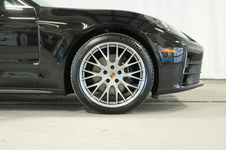 New 2026 Porsche Panamera 4 AWD/4WD image 42